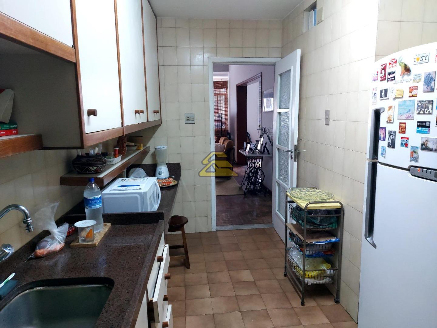 Apartamento à venda com 3 quartos, 136m² - Foto 17