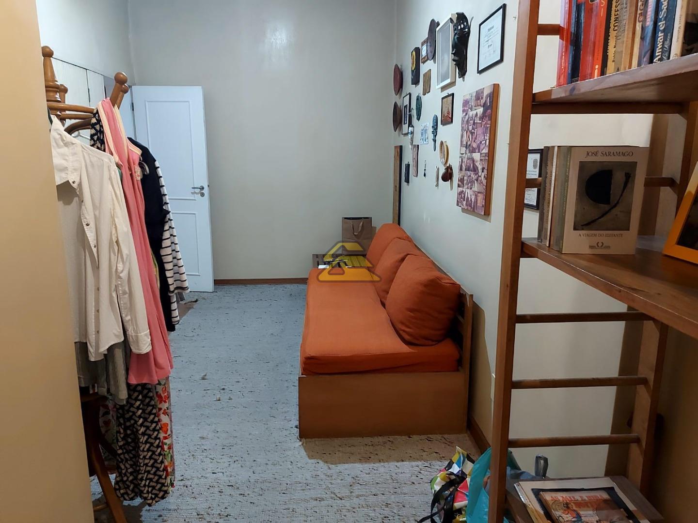 Apartamento à venda com 3 quartos, 136m² - Foto 13