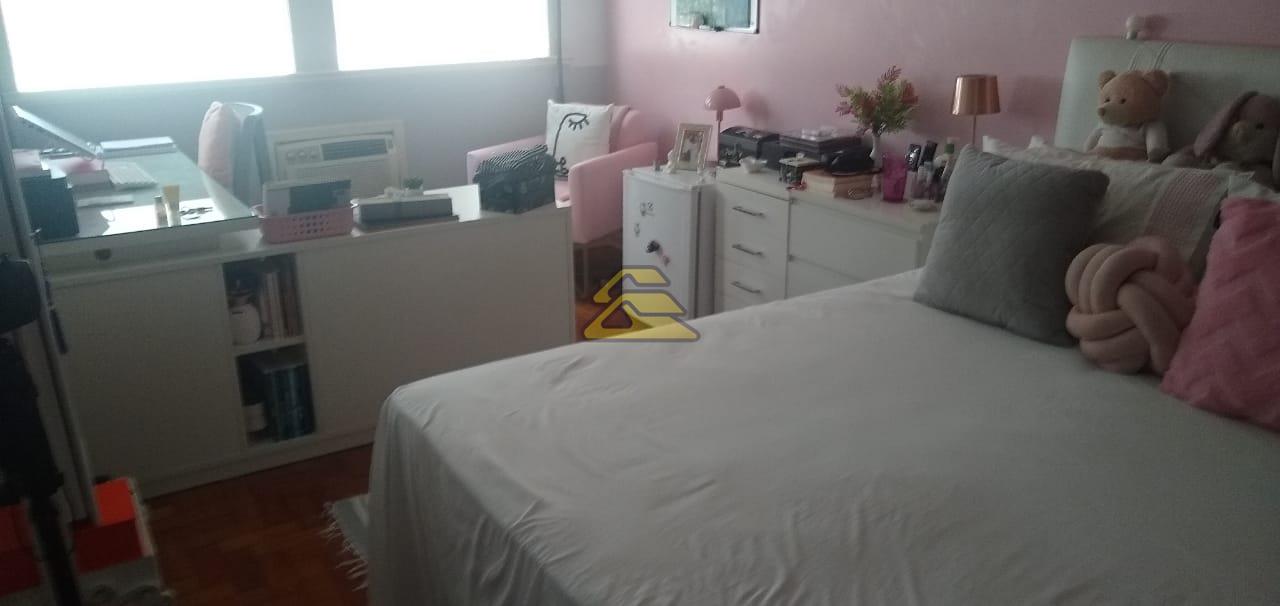 Apartamento à venda com 3 quartos, 198m² - Foto 19