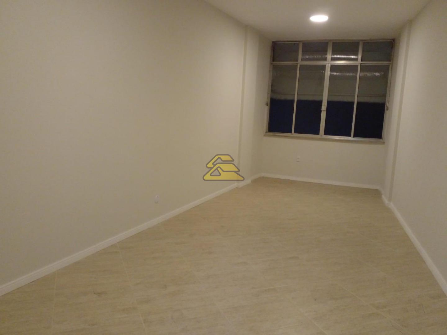 Apartamento à venda com 3 quartos, 72m² - Foto 1