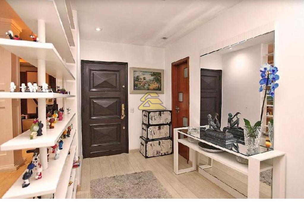 Apartamento à venda com 4 quartos, 260m² - Foto 9