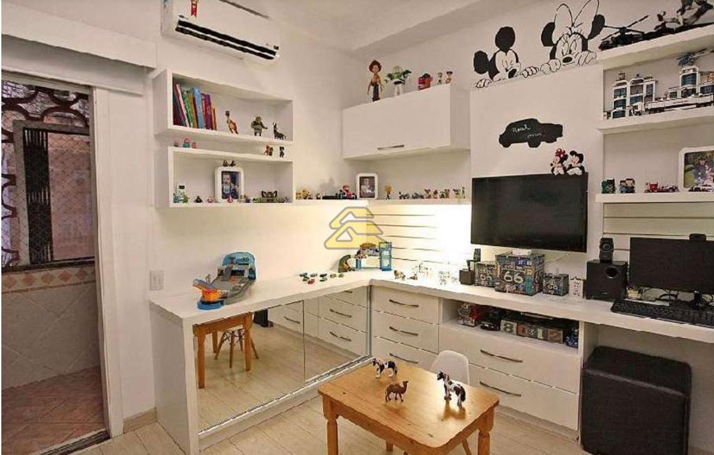 Apartamento à venda com 4 quartos, 260m² - Foto 18