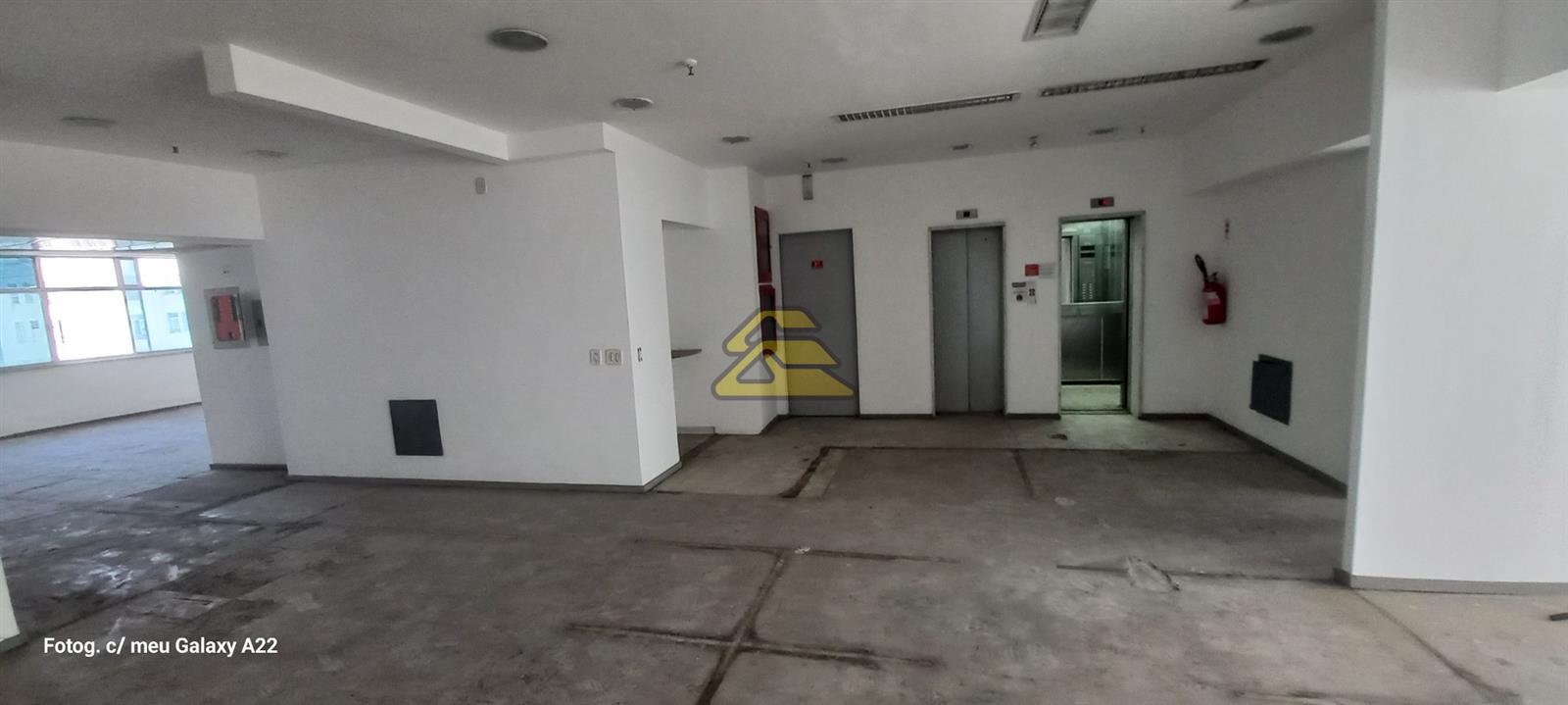 Prédio Inteiro para alugar, 2400m² - Foto 26