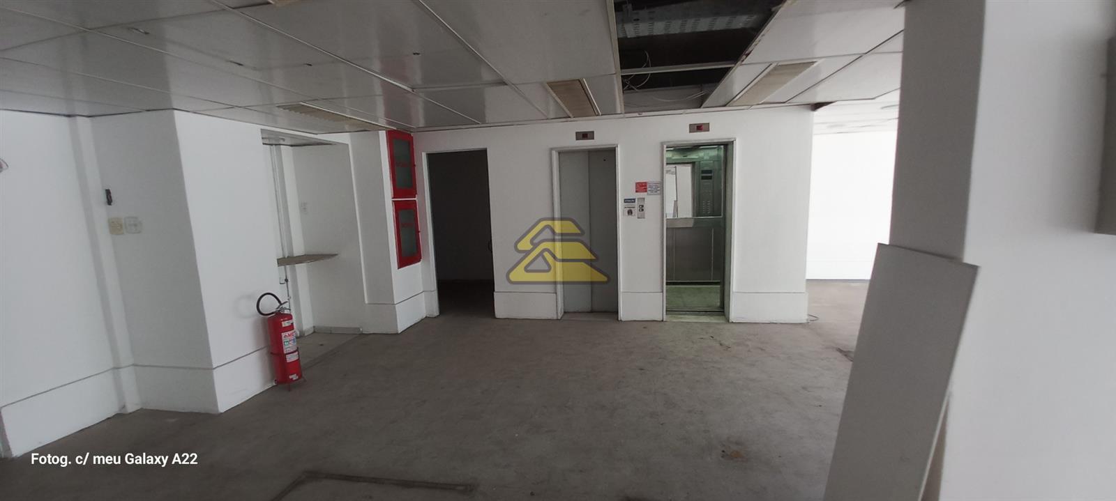 Prédio Inteiro para alugar, 2400m² - Foto 35