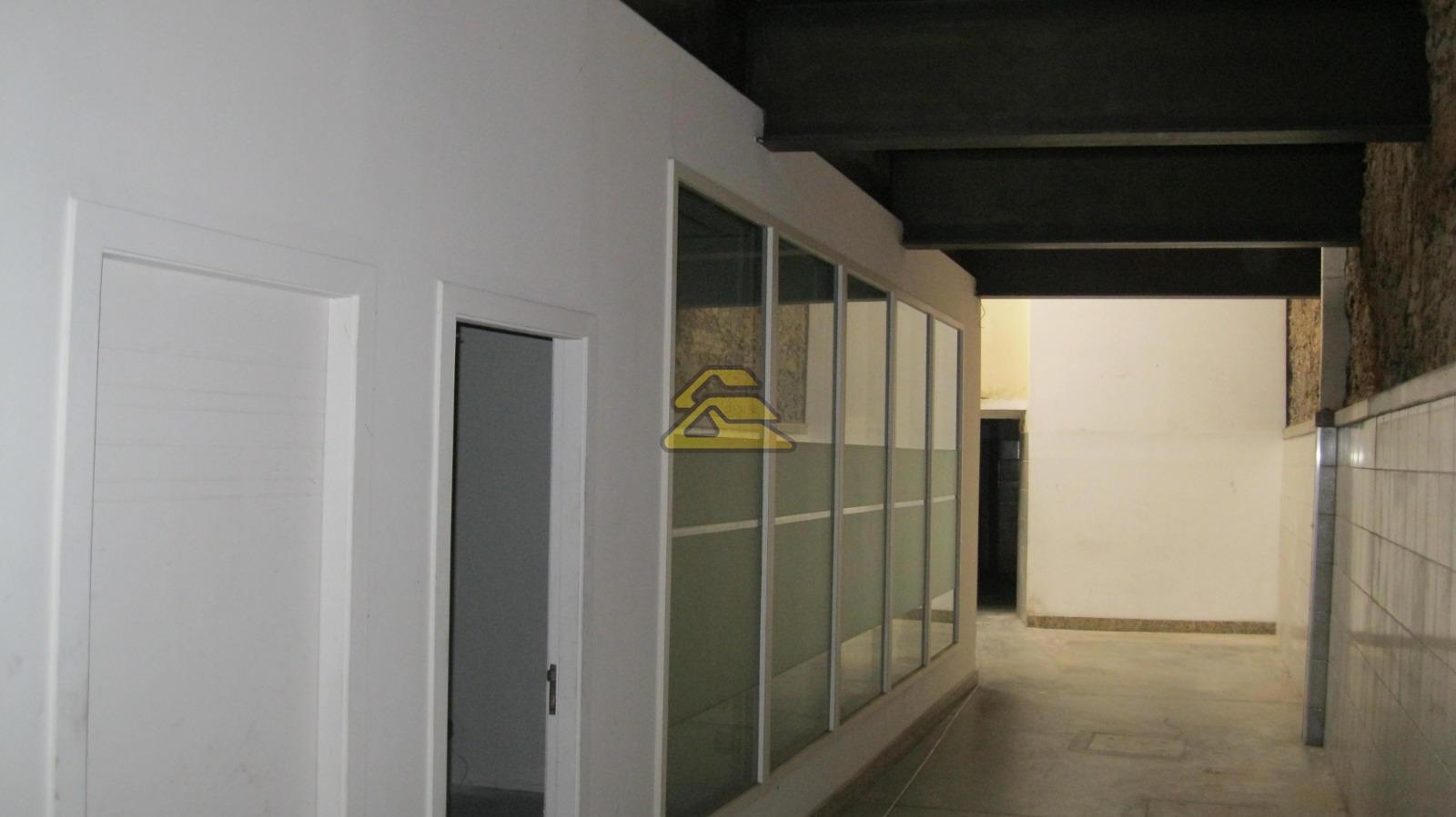 Prédio Inteiro para alugar com 1 quarto, 1650m² - Foto 11