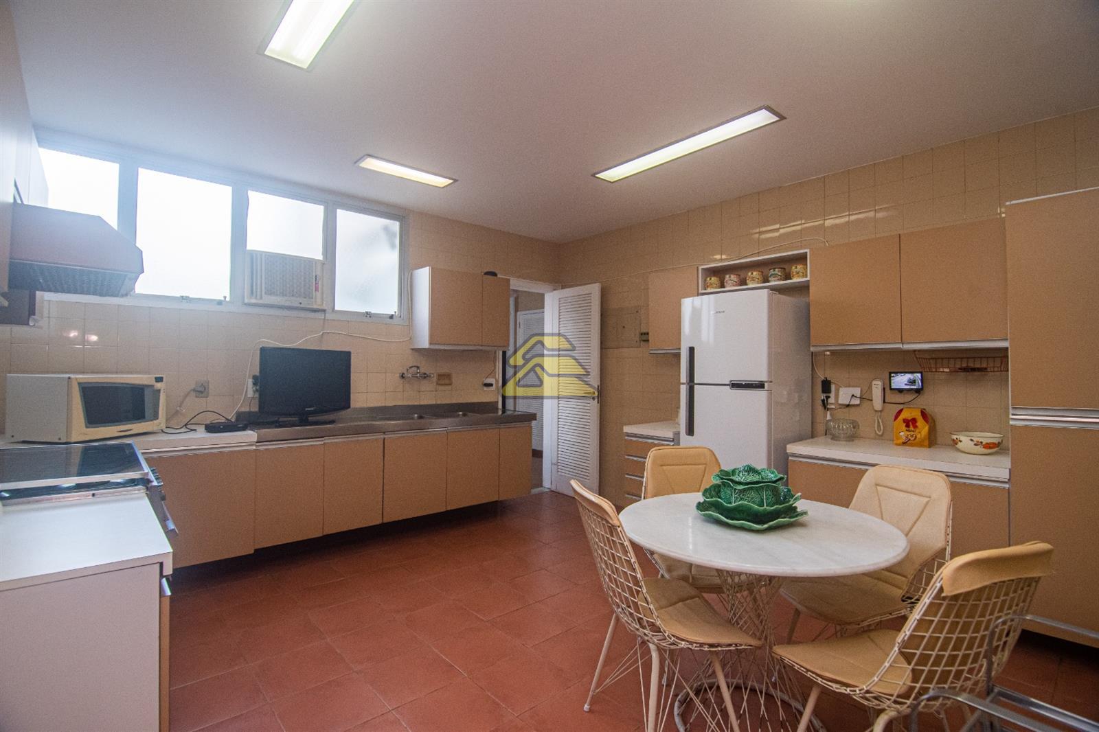 Apartamento à venda com 4 quartos, 289m² - Foto 37