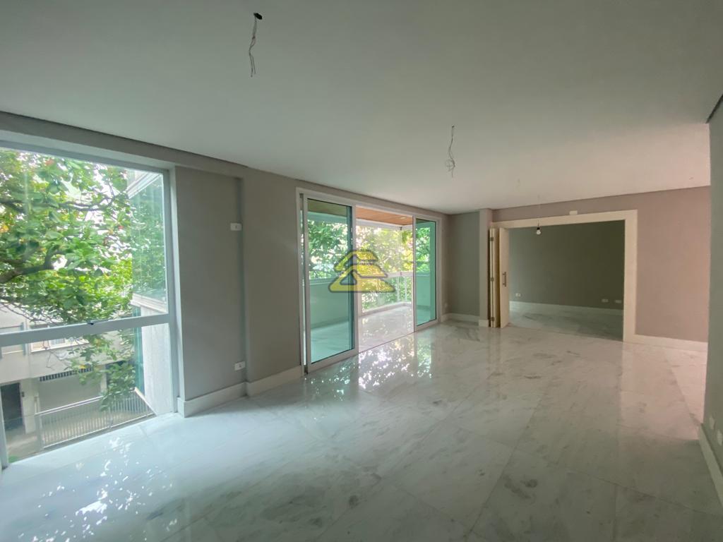 Cobertura à venda com 3 quartos, 270m² - Foto 4