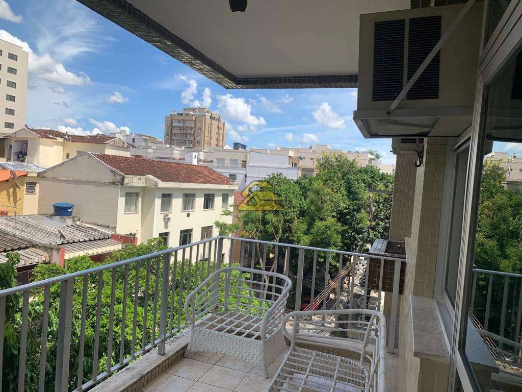 Apartamento à venda com 3 quartos, 124m² - Foto 32