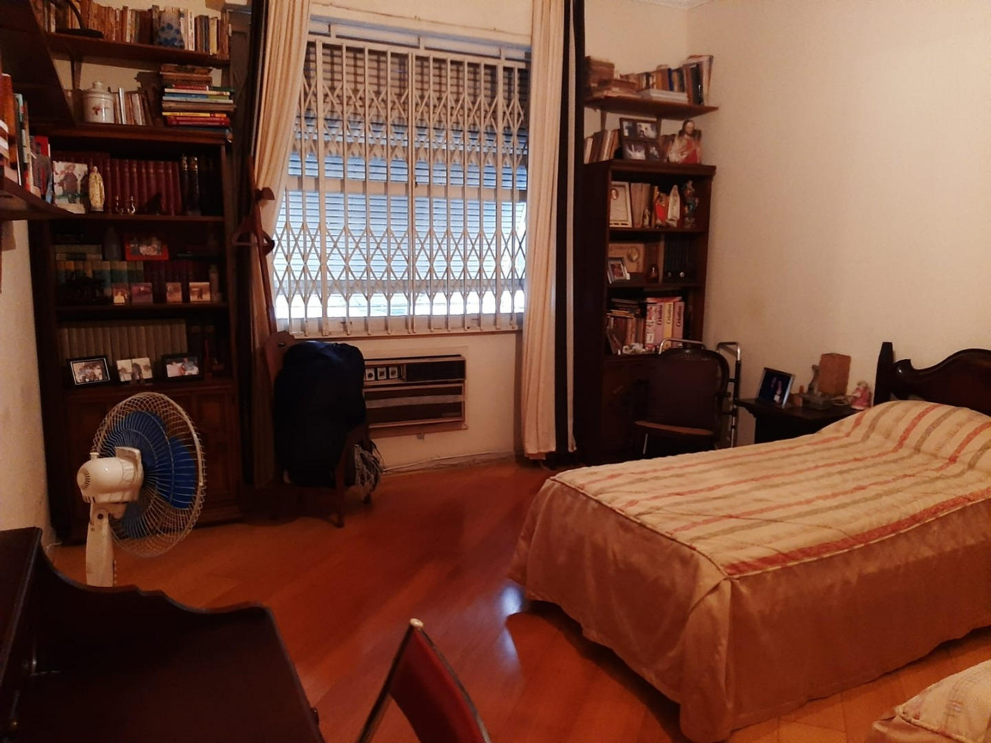 Apartamento à venda com 4 quartos, 280m² - Foto 11