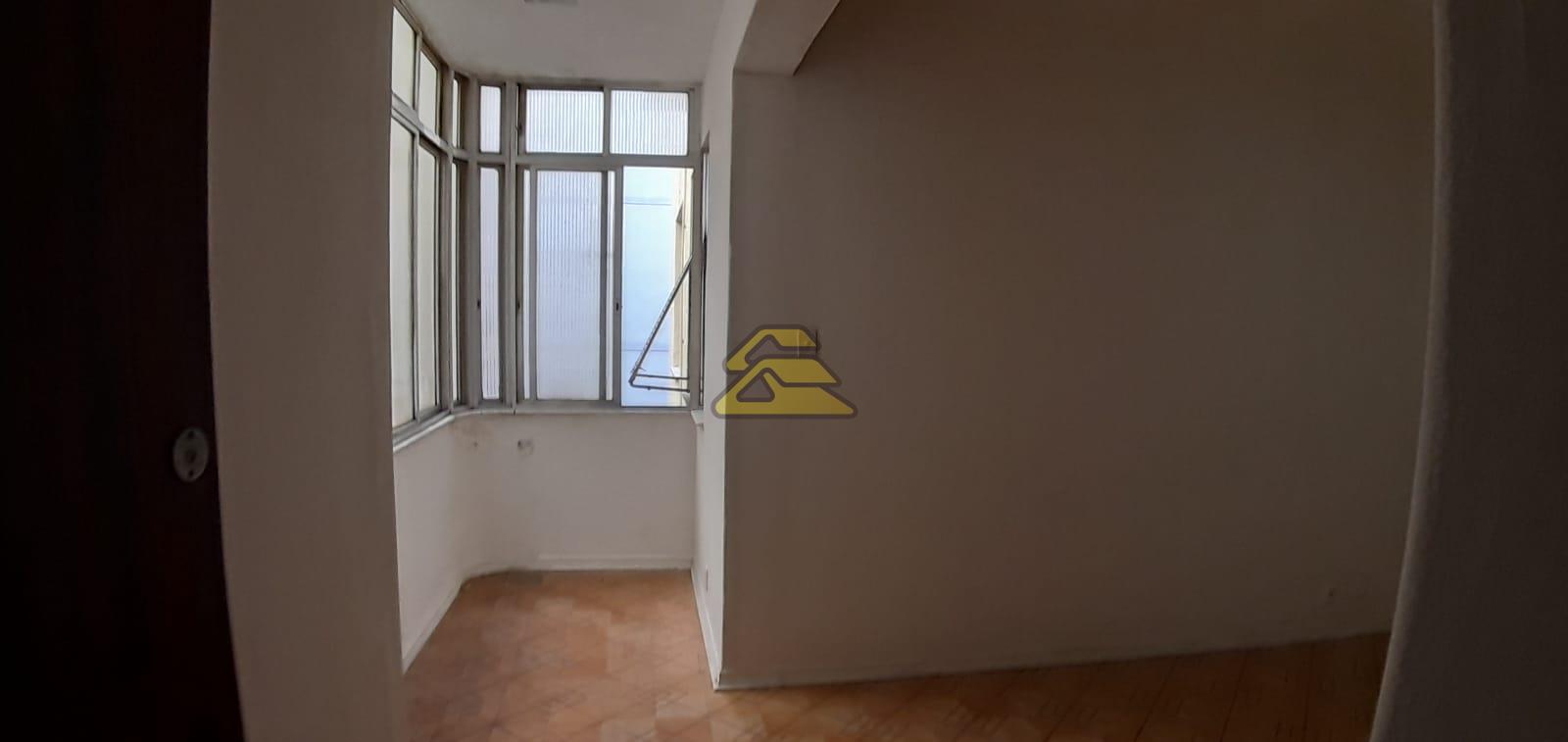 Apartamento à venda com 3 quartos, 110m² - Foto 17