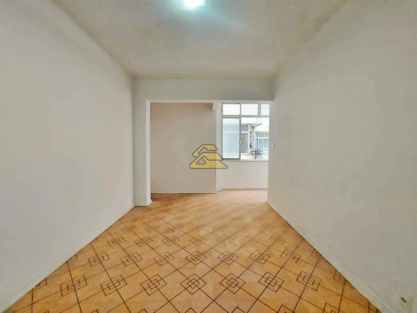 Apartamento à venda com 3 quartos, 110m² - Foto 2