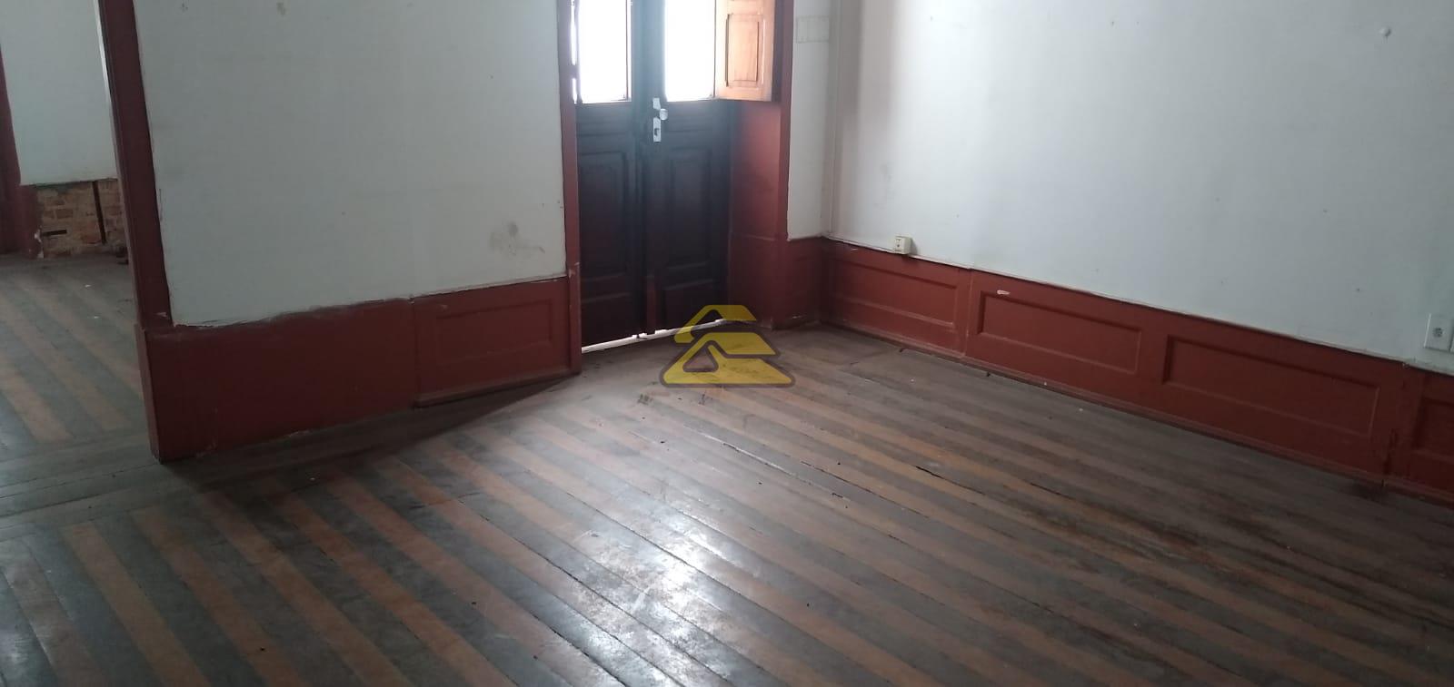 Prédio Inteiro à venda com 3 quartos, 207m² - Foto 4