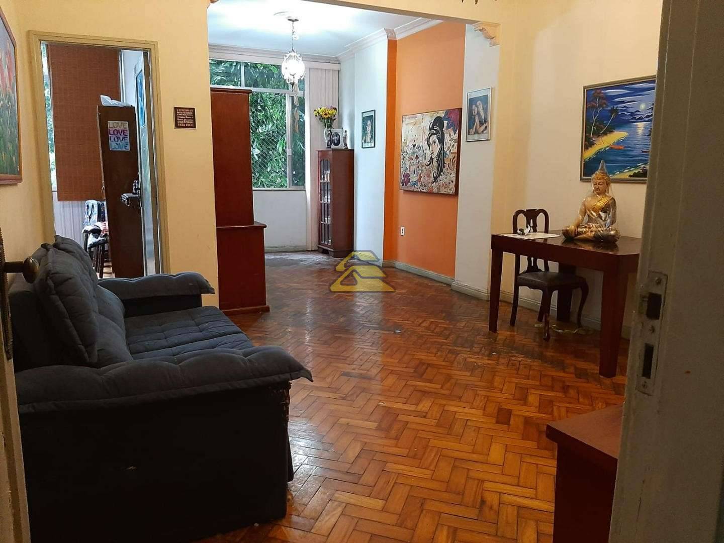 Apartamento à venda com 3 quartos, 109m² - Foto 1