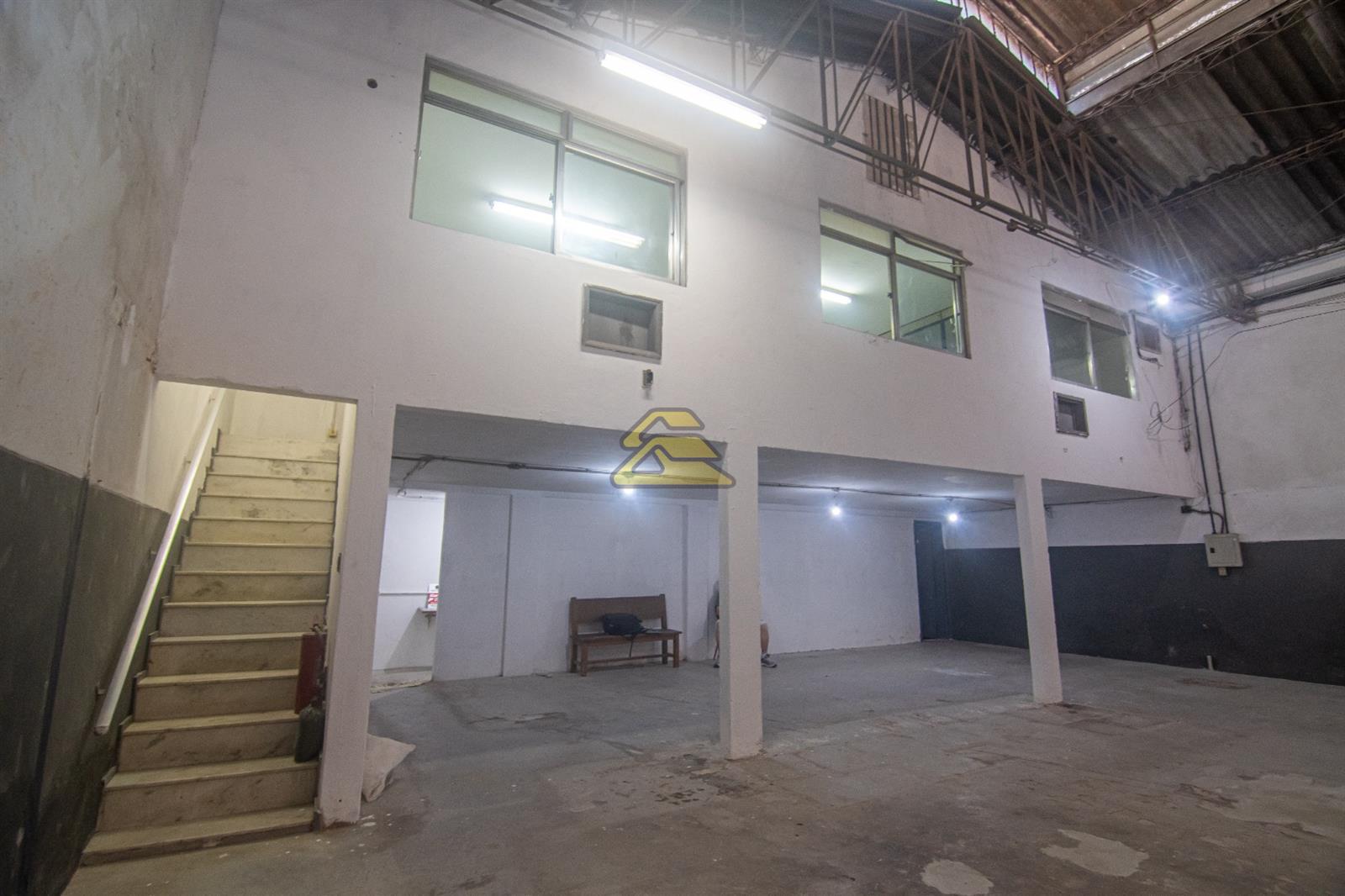 Depósito-Galpão-Armazém à venda, 350m² - Foto 6