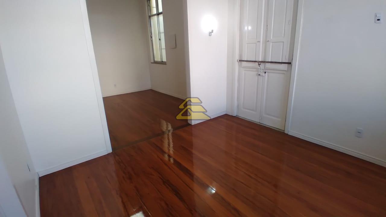 Casa à venda com 4 quartos, 100m² - Foto 3