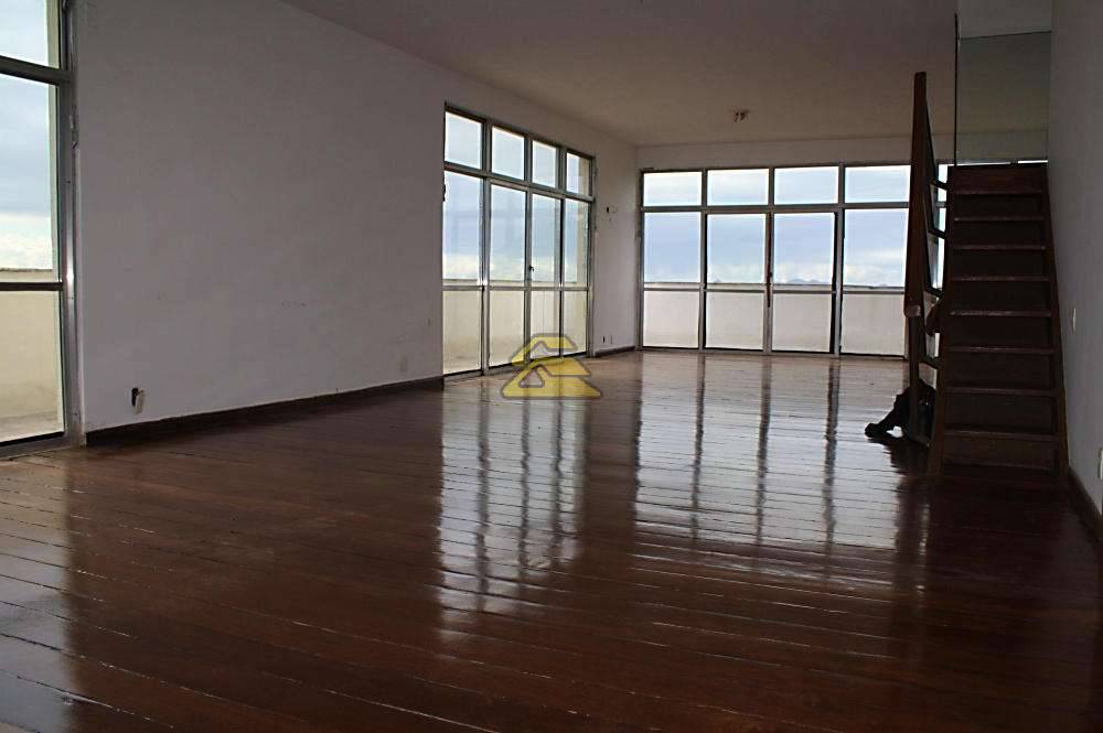 Cobertura à venda com 4 quartos, 557m² - Foto 2