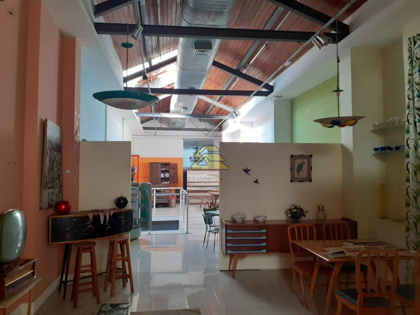 Prédio Inteiro para alugar com 3 quartos, 1500m² - Foto 7