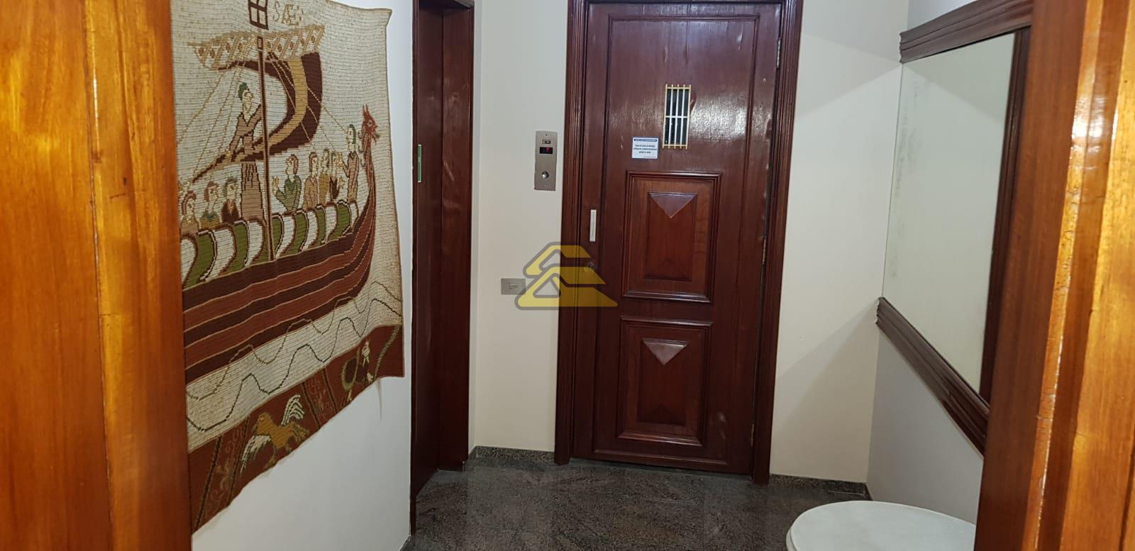 Apartamento à venda com 4 quartos, 300m² - Foto 4