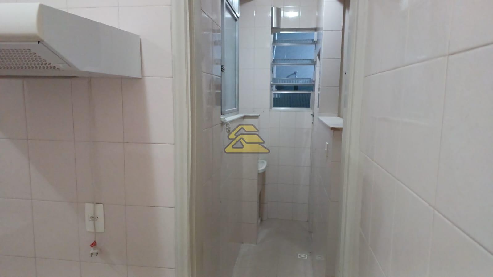 Apartamento à venda com 3 quartos, 86m² - Foto 18