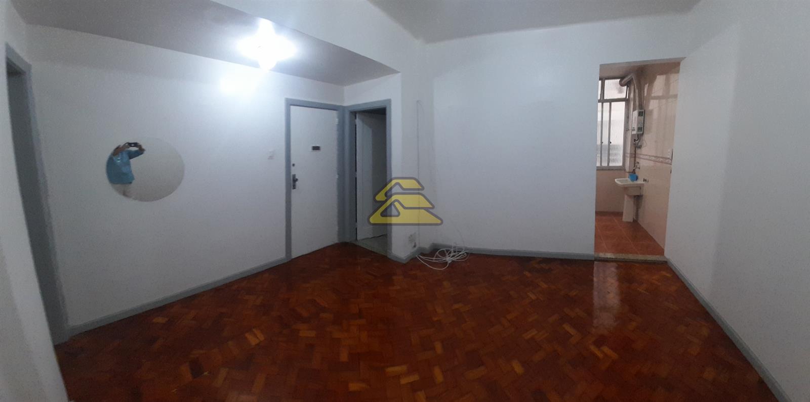 Apartamento à venda com 1 quarto, 62m² - Foto 1