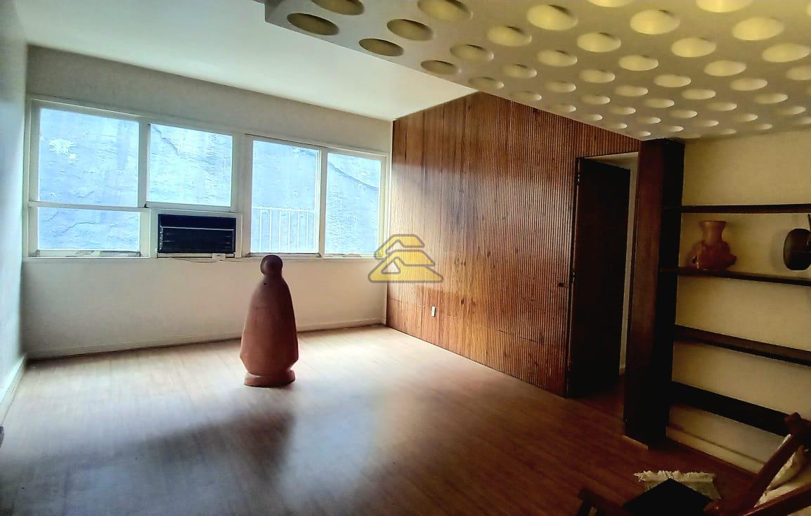 Apartamento à venda com 3 quartos, 120m² - Foto 1