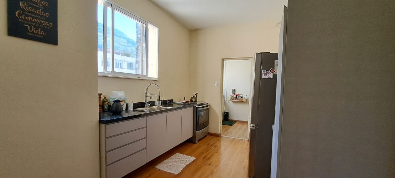 Apartamento à venda com 4 quartos, 188m² - Foto 26