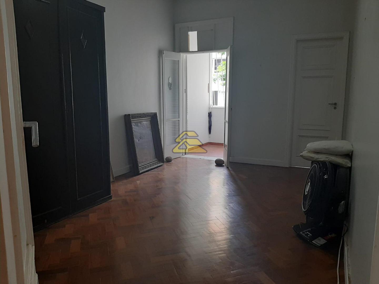 Apartamento à venda com 3 quartos, 123m² - Foto 7