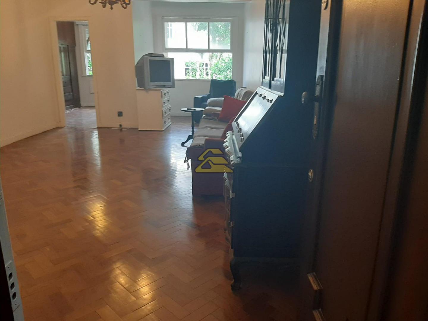 Apartamento à venda com 3 quartos, 123m² - Foto 1