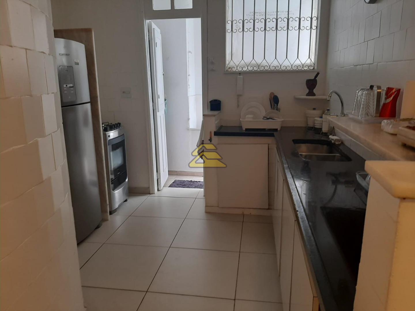 Apartamento à venda com 3 quartos, 123m² - Foto 19