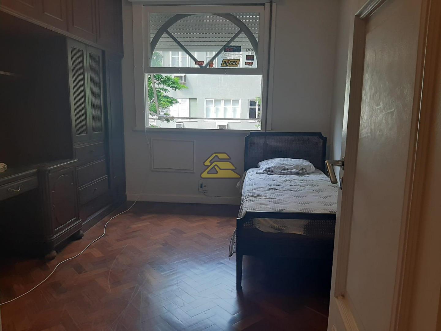 Apartamento à venda com 3 quartos, 123m² - Foto 11