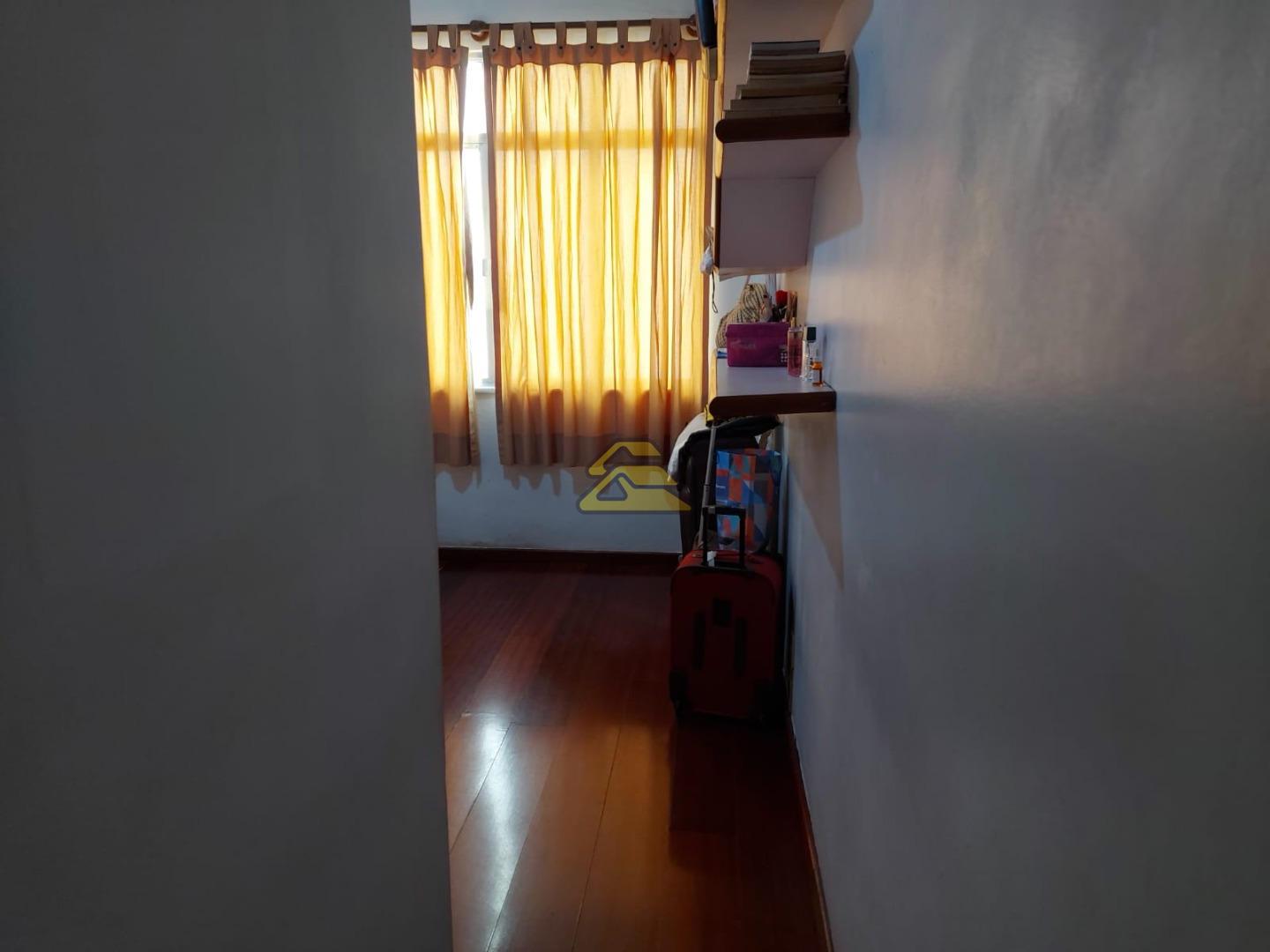 Apartamento à venda com 3 quartos, 99m² - Foto 11