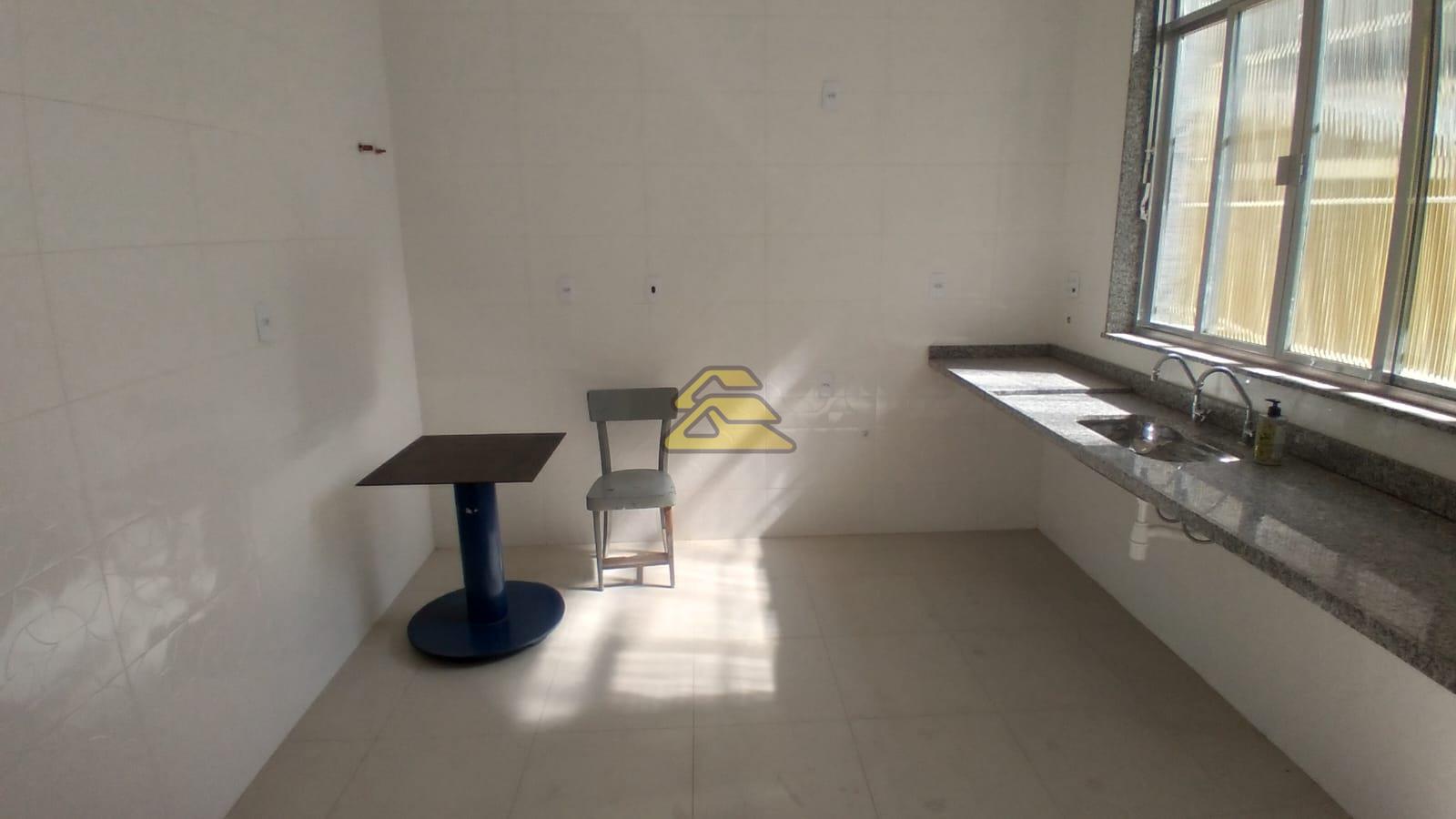 Casa para alugar com 4 quartos, 100m² - Foto 10