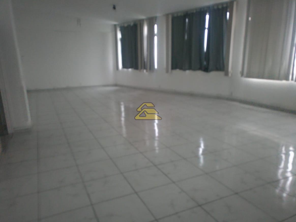 Conjunto Comercial-Sala à venda com 1 quarto, 317m² - Foto 1