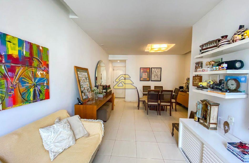 Apartamento à venda com 3 quartos, 97m² - Foto 4