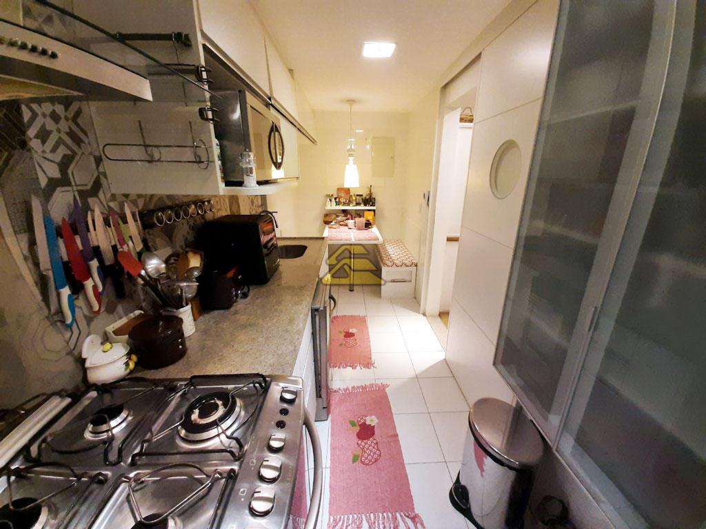 Apartamento à venda com 3 quartos, 122m² - Foto 18