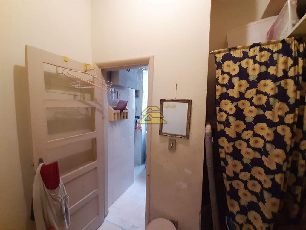 Apartamento à venda com 4 quartos, 180m² - Foto 25