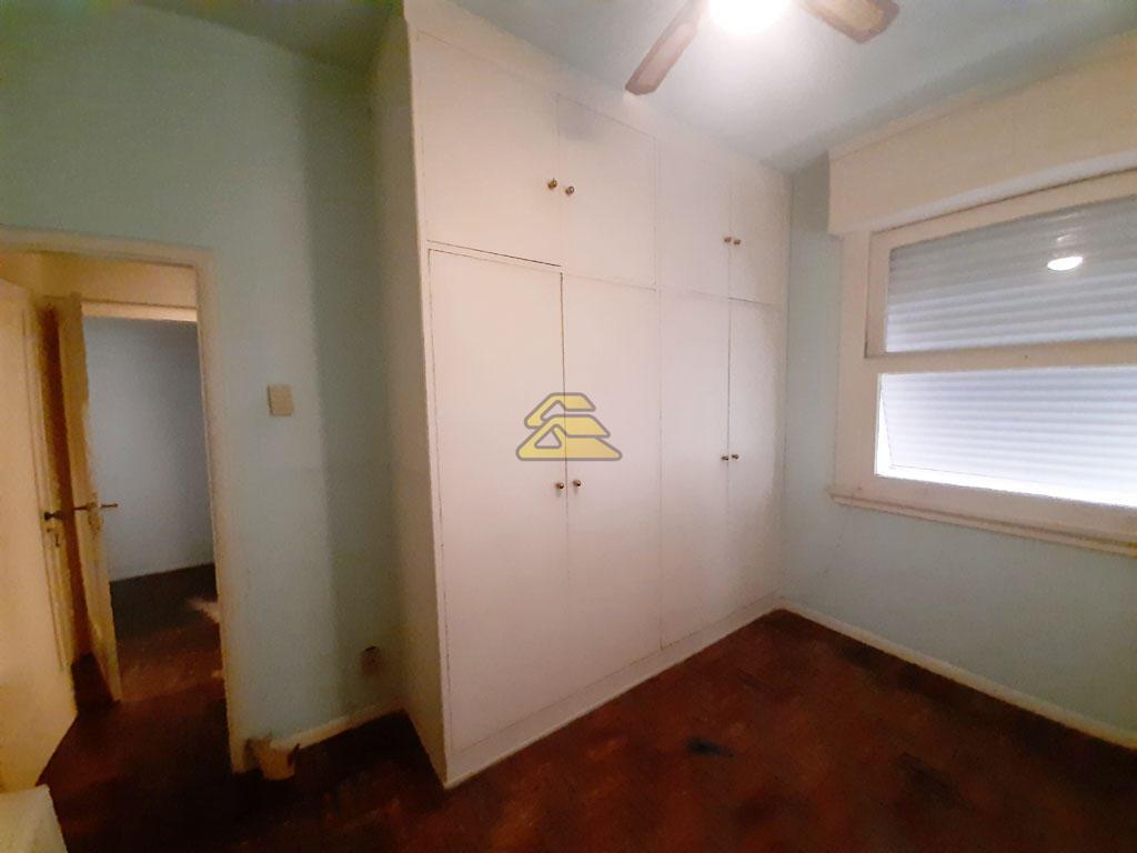 Apartamento à venda com 4 quartos, 180m² - Foto 13