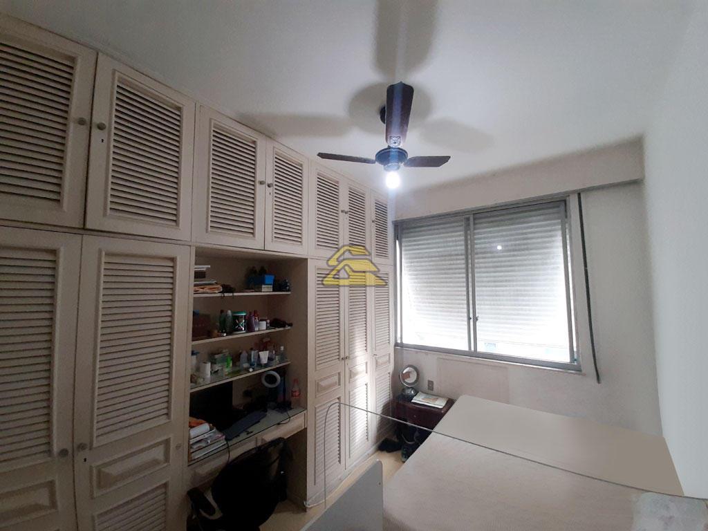 Apartamento à venda com 4 quartos, 180m² - Foto 12