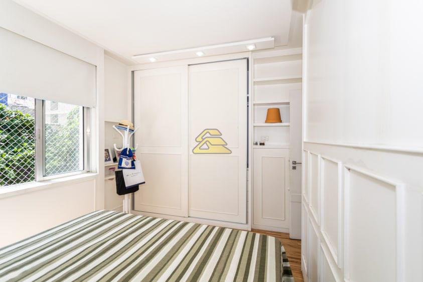 Apartamento à venda com 3 quartos, 115m² - Foto 13