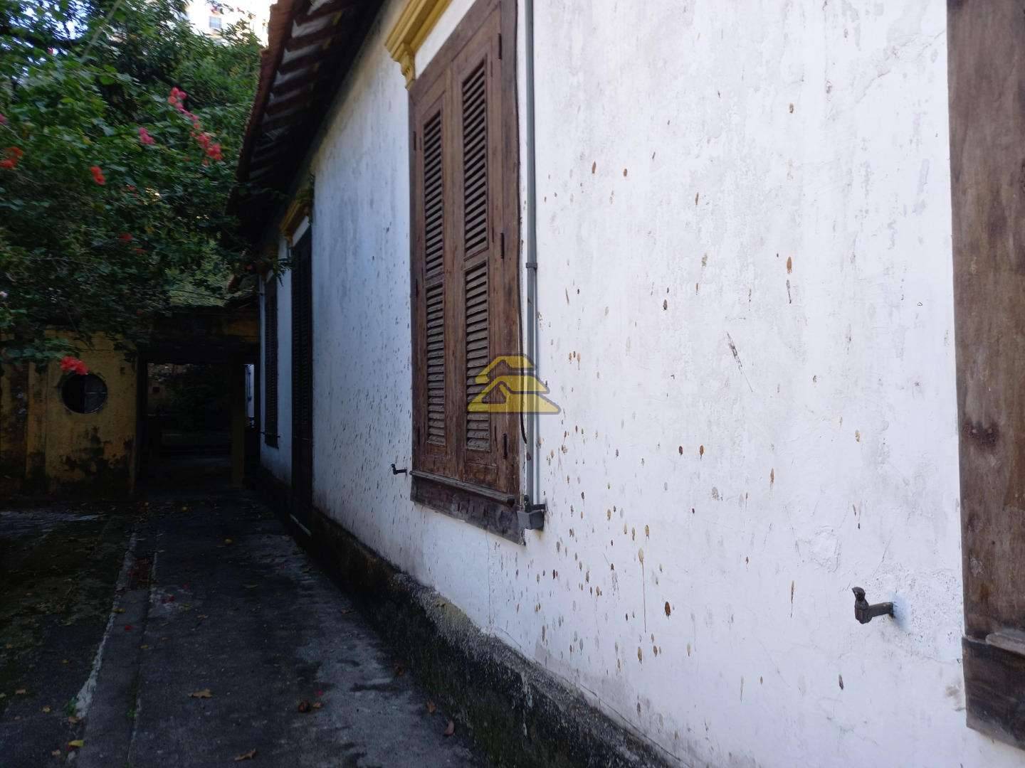 Casa à venda com 4 quartos, 300m² - Foto 7