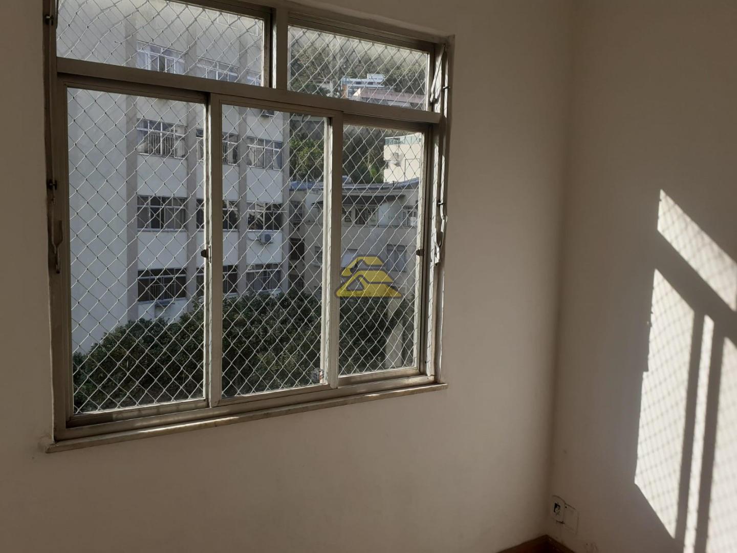 Apartamento à venda com 2 quartos, 84m² - Foto 8