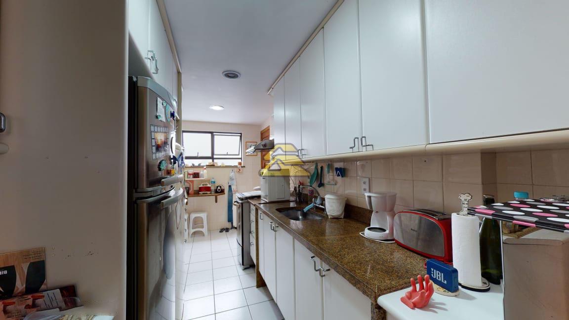 Apartamento à venda com 3 quartos, 117m² - Foto 13