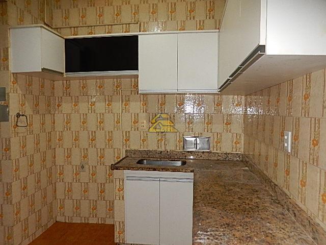 Apartamento à venda com 3 quartos, 105m² - Foto 13