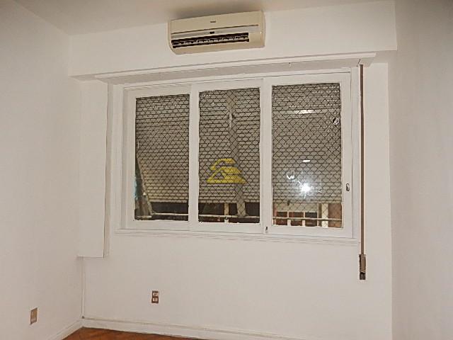 Apartamento à venda com 3 quartos, 105m² - Foto 9