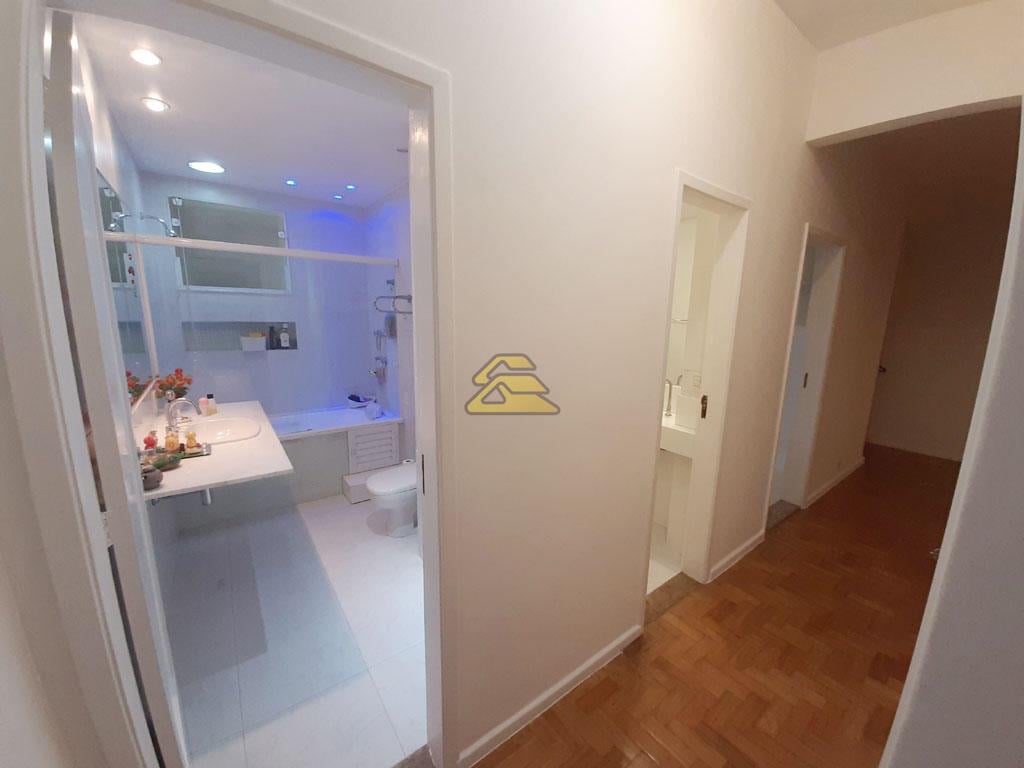 Apartamento à venda com 3 quartos, 130m² - Foto 8