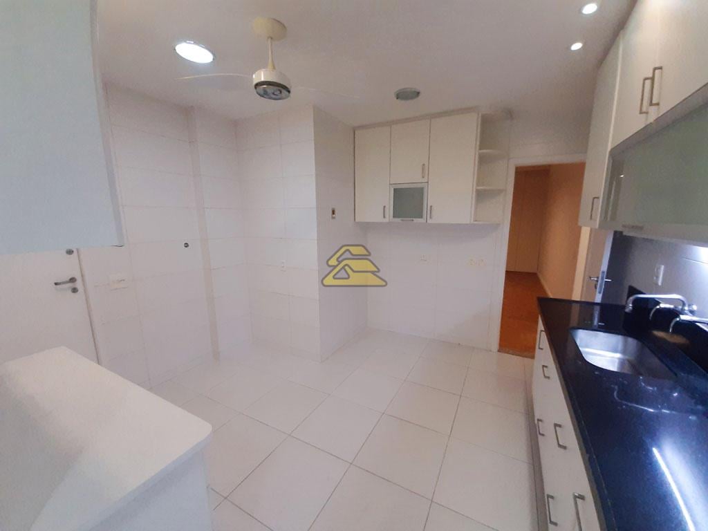 Apartamento à venda com 3 quartos, 130m² - Foto 11