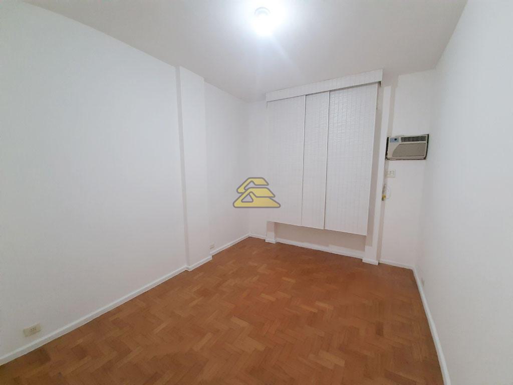 Apartamento à venda com 3 quartos, 130m² - Foto 15