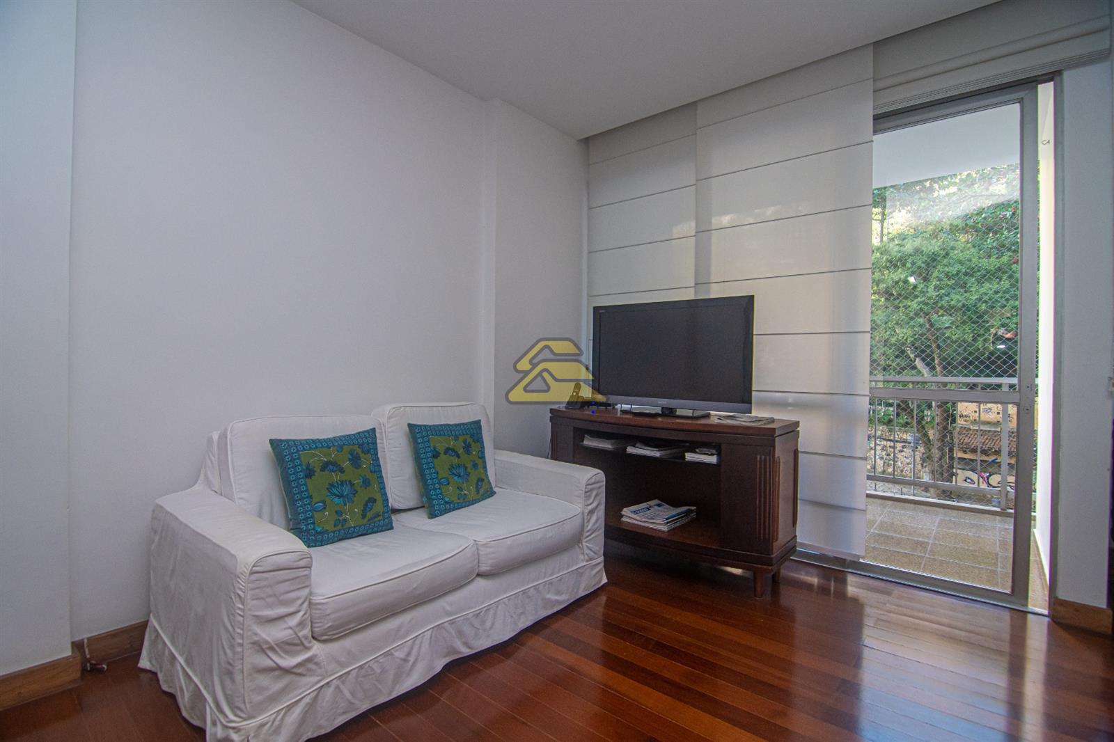 Apartamento à venda com 4 quartos, 150m² - Foto 9