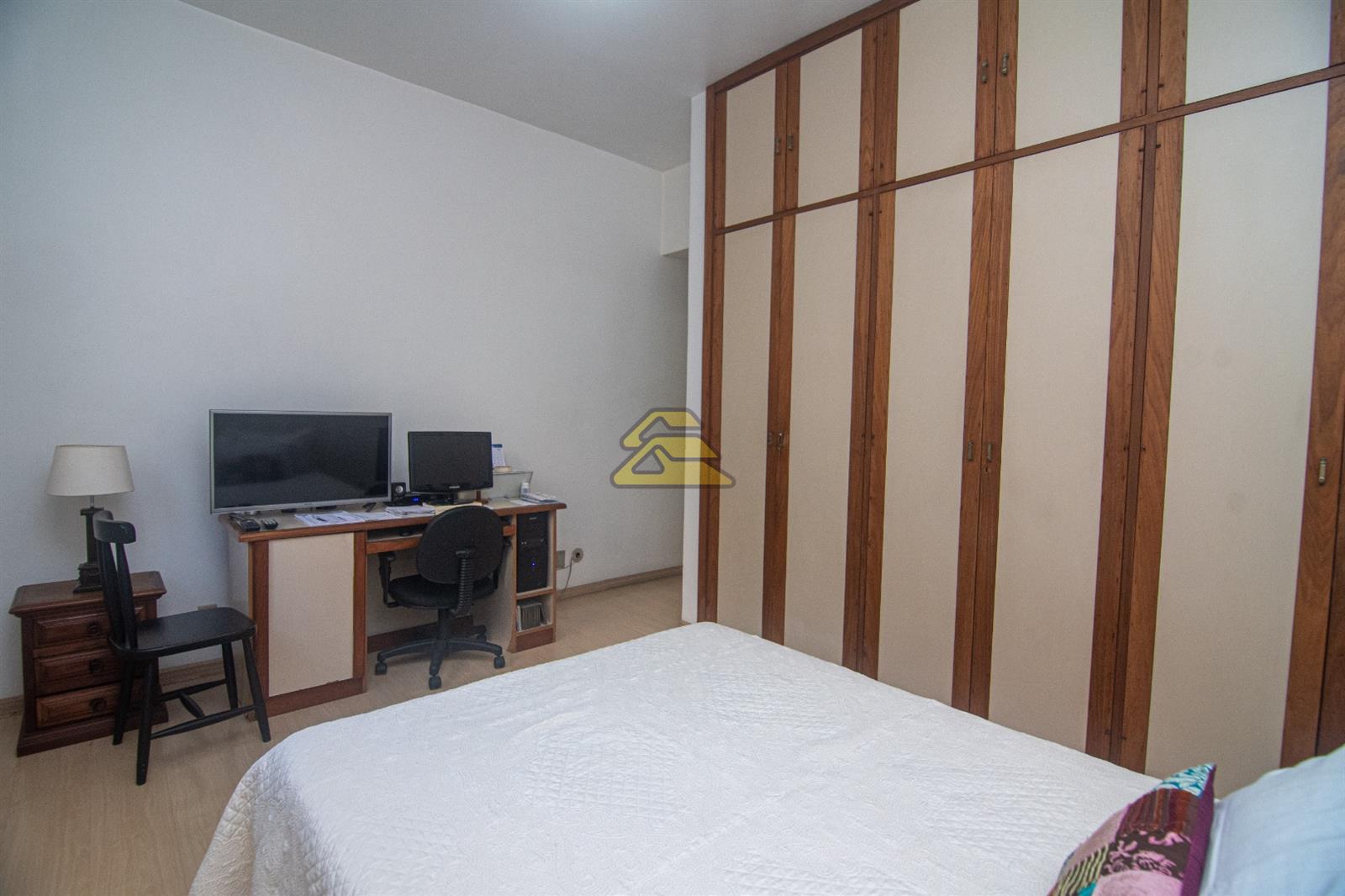 Apartamento à venda com 4 quartos, 150m² - Foto 12