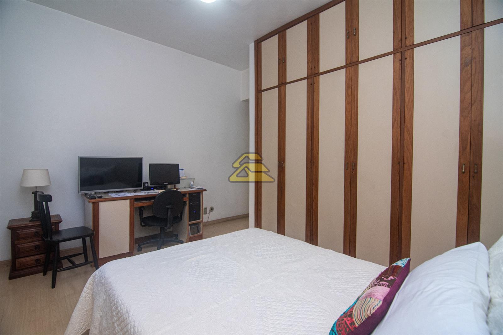 Apartamento à venda com 4 quartos, 150m² - Foto 13